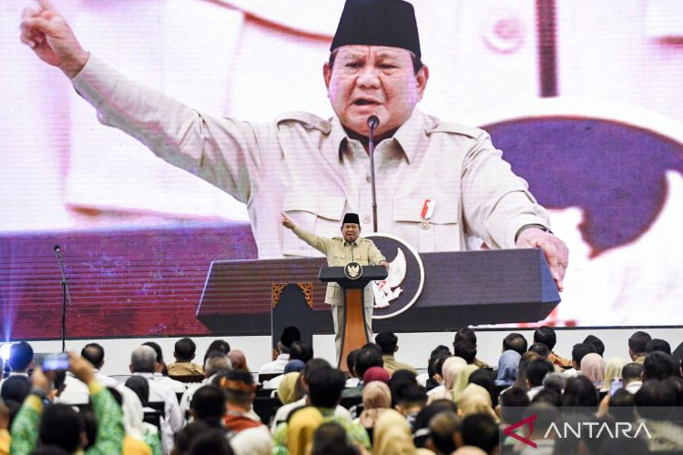 Presiden Prabowo Subianto menyampaikan arahan pada Peresmian dan Pembukaan Apkasi Otonomi Expo 2025 di ICE BSD, Tangerang, Banten, Kamis (28/8/2025). (FOTO: ANTARA/Muhammad Adimaja/rwa)