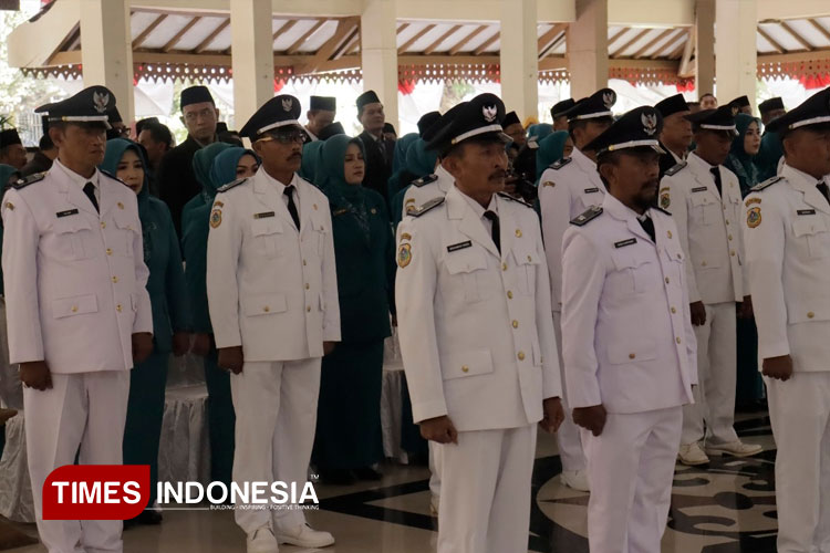 Cerita Kades di Bondowoso Sebelum Dikukuhkan, Jual Tembakau hingga Jadi TKI