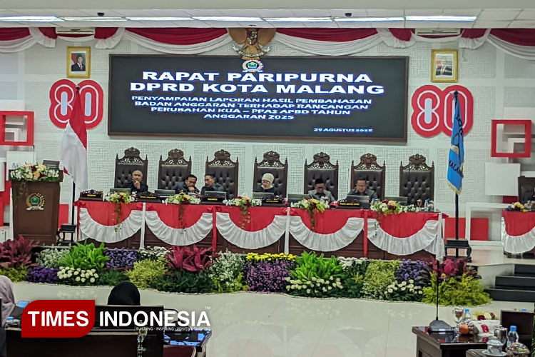 Rapat paripurna DPRD Kota Malang. (Foto: Rizky Kurniawan Pratama/TIMES Indonesia)