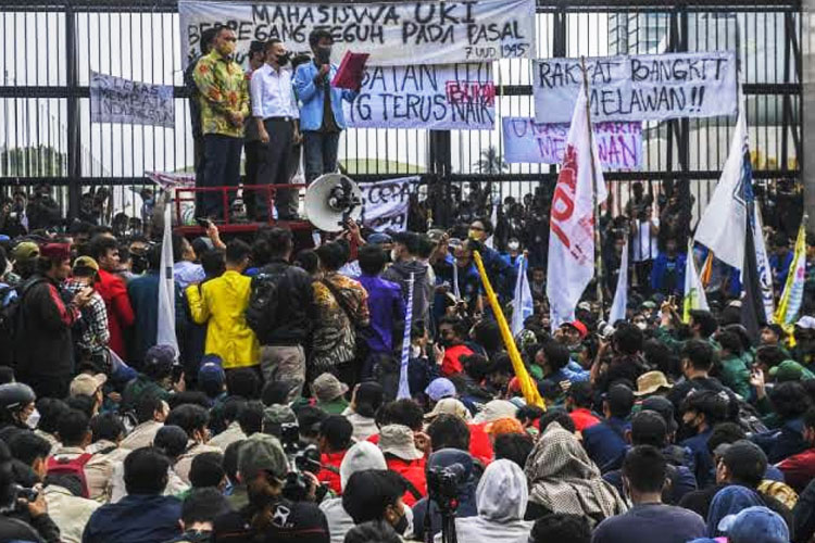 IPW: Ada Pelanggaran, Rantis Brimob yang Melindas Ojol Harus Diproses Hukum