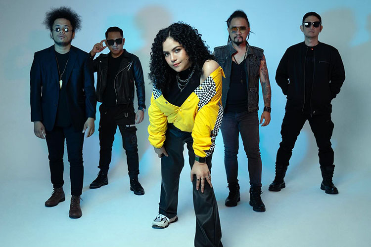 Usung Genre Post-Hardcore, Eve Band Warnai Musik Indonesia