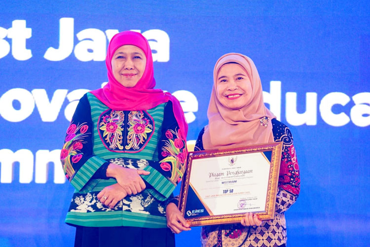 Gubernur Khofifah Apresiasi Ribuan Inovasi Pendidik Jatim di EJIES 2025