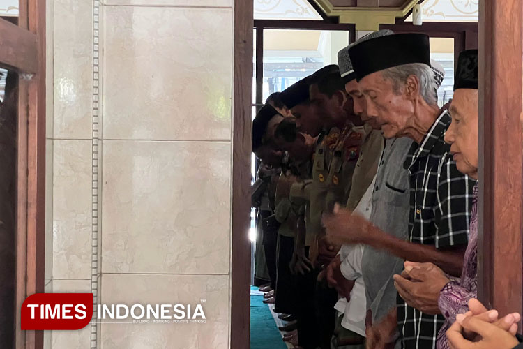 Bentuk Belasungkawa, Polresta Banyuwangi Gelar Sholat Ghaib untuk Affan Kurniawan