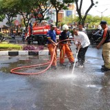 Wali Kota Eri Cahyadi Gerak Cepat Bersihkan Kota Surabaya, Segera Perbaiki Fasum yang Rusak