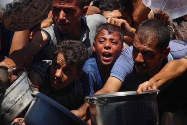 Israel Tingkatkan Serangan di Kota Gaza, Hamas Melawan