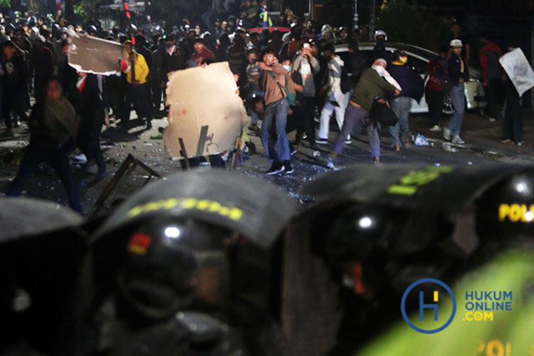 ACAB dan 1312 di Medsos: Antara Simbol Protes atau Jerat Hukum?