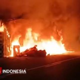 Pusat Kota Surabaya Membara, Aksi Massa Meluas dan Bakar Pos Polisi