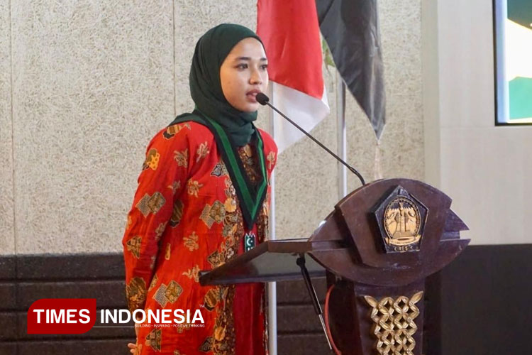 Ketua Umum HMI Cabang (P) Gresik, Roisyah Zulianti dalam suatu kesempatan (Foto: Dok pribadi Roisyah Zulianti for TIMES Indonesia).