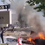 Aksi Demonstrasi Massa di Kota Pekalongan Rusak Kantor Setda dan Bakar Fasilitas Kantor DPRD