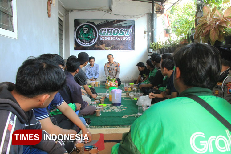 Kapolres Bondowoso Silaturahmi dengan Ojol dan Gelar Doa untuk Almarhum Affan Kurniawan