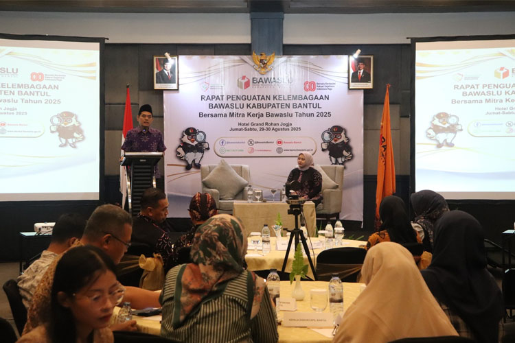 Wakil Ketua Komisi II DPR Tegaskan Komitmen Perkuat Demokrasi dan Pengawasan Pemilu