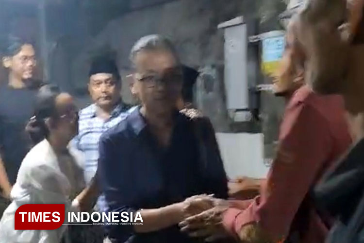 GKR Mangkubumi Takziah ke Rumah Duka Mahasiswa Amikom yang Tewas Saat Demo di Yogyakarta