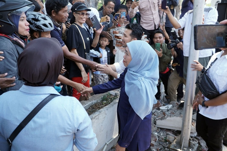 Respons Haru Warga Jatim, Beri Semangat Gubernur Khofifah Pasca Kebakaran Grahadi