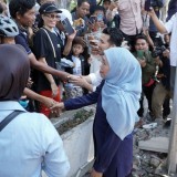 Respons Haru Warga Jatim, Beri Semangat Gubernur Khofifah Pasca Kebakaran Grahadi
