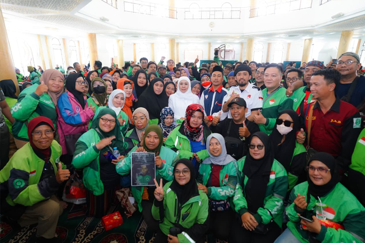 Gubernur-Khofifah-2.jpg