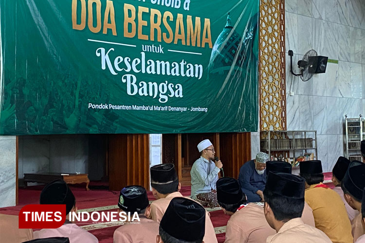 Pesantren Denanyar Jombang Gelar Shalat Gaib untuk Korban Demo