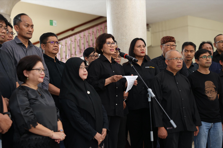 UGM Ajak Bangsa Pilih Jalan Damai, Hentikan Kekerasan Aksi Massa