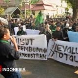 HMI Gelar Aksi Damai di DPRD Kota Malang, Aspirasi Disampaikan dengan Tertib