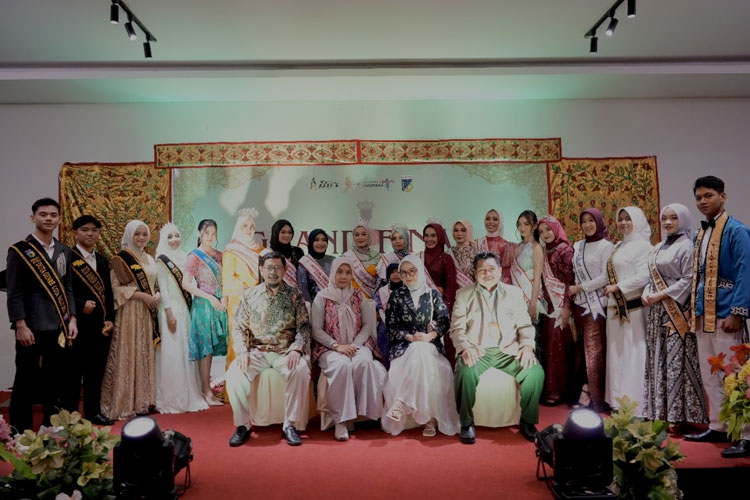 Puteri Batik Sulteng 2025 Sukses Digelar di Palu, Berikut Para Pemenangnya