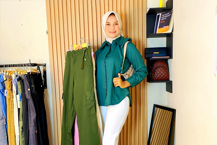 Kisah Septi Norasari, Affiliate yang Terdampak Matinya Fitur Live TikTok