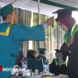 UIMSYA Blokagung Banyuwangi Wisuda 391 Mahasiswa, Rektor: Jadikan Nilai Pesantren Sebagai Kompas Moral