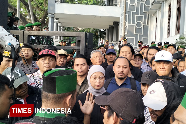 demo-DPRD-kota-Malang-2.jpg