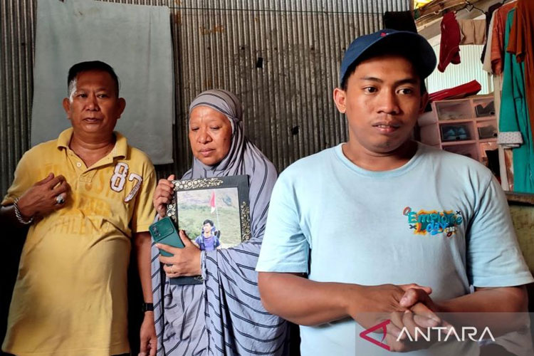 Keluarga Ojol Rusdamdiansyah Minta Keadilan Usai Pengeroyokan