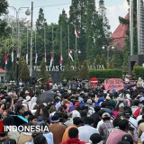 Ribuan Massa Geruduk Bundaran UGM, Ultimatum Prabowo-Gibran: Turun Jika Tuntutan Tak Dipenuhi