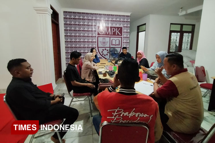 menghadiri-rapat-pengurus-DPN-APTRI-2.jpg