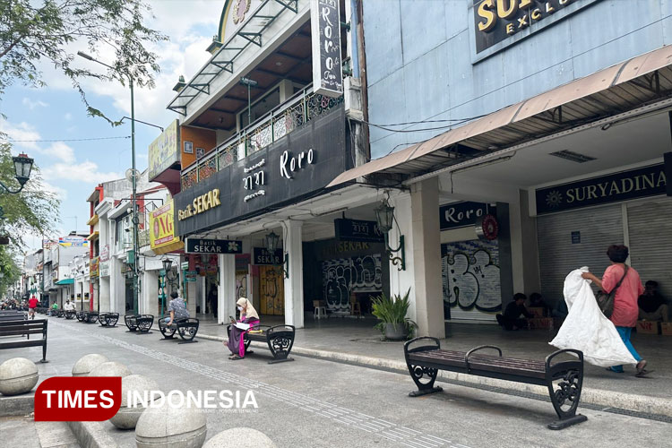 Malioboro Mendadak Sepi: Toko Tutup Imbas Demo Mahasiswa, Wisatawan Kecewa