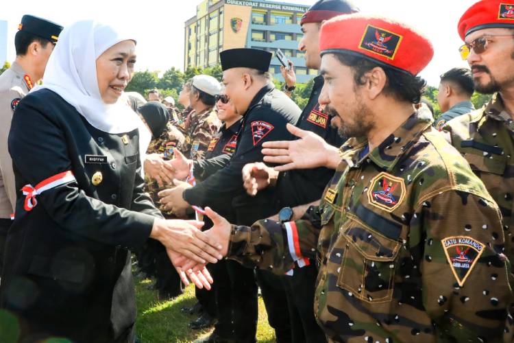 Gubernur-Khofifah-g.jpg