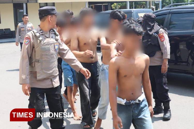 Polres Majalengka mengamankan kelompok Anarko. (FOTO: Jaja Sumarja/TIMES Indonesia)