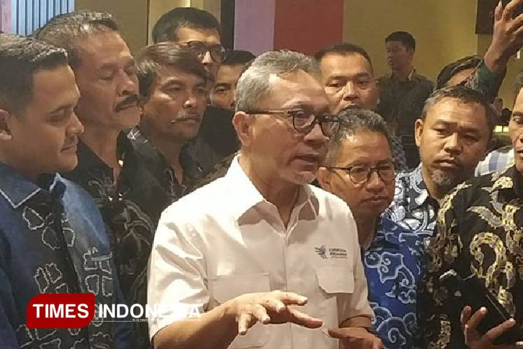 Menko Zulkifli Hasan Sebut Stok dan Distribusi Pangan Aman Pasca Gelombang Demo
