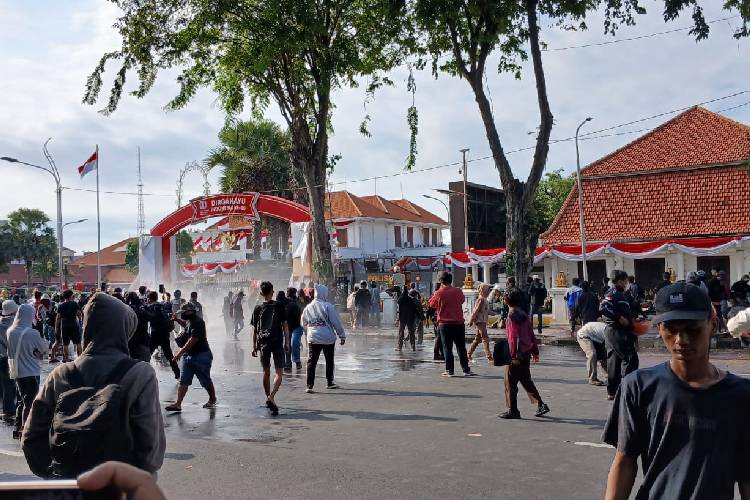 Plt Kepala Diskominfo Surabaya Tegaskan Pentingnya Dialog Cegah Potensi Perpecahan