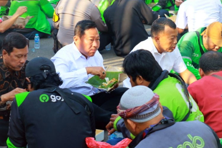 Bupati-Sugiri-Sancoko-Kapolres-AKBP-Andin-Wisnu-Sudibyo-a.jpg