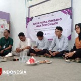 Anak Muda Jombang Galang Diskusi Jaga Demokrasi Bahas Suara Kritis, Moralitas, dan Literasi