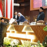 DPRD Jatim Menyetujui Pinjaman Rp 300 Miliar untuk BPR Jatim