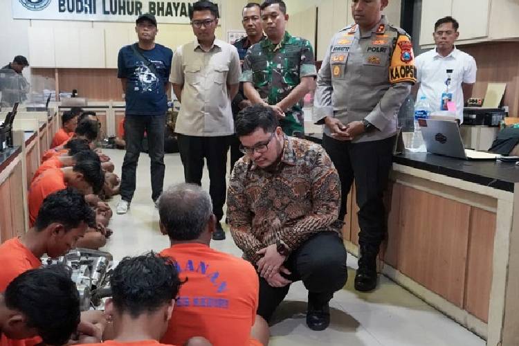Bupati Kediri Temui Langsung Tersangka Kerusuhan di Komplek Pemkab Kediri