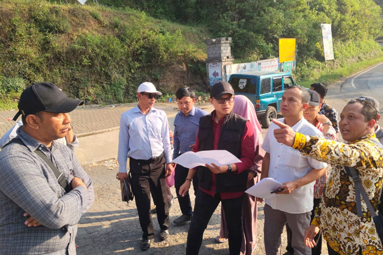 DPRD Kabupaten Malang Sidak Lahan Warga yang Dijadikan Sub Agrobis Pujon