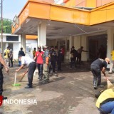Pasca Kerusuhan dan Kebakaran, Polsek Tegalsari Menempati Kantor Bawaslu Jatim