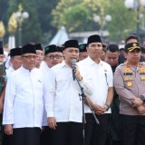 Ribuan Warga Surabaya Komitmen 