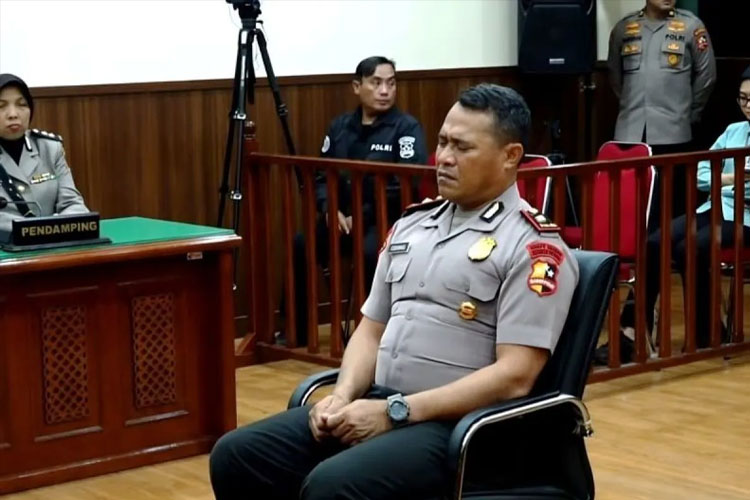 Propam Polri Gelar Sidang Etik Bripka R dalam Kasus Rantis Brimob Tabrak Ojol