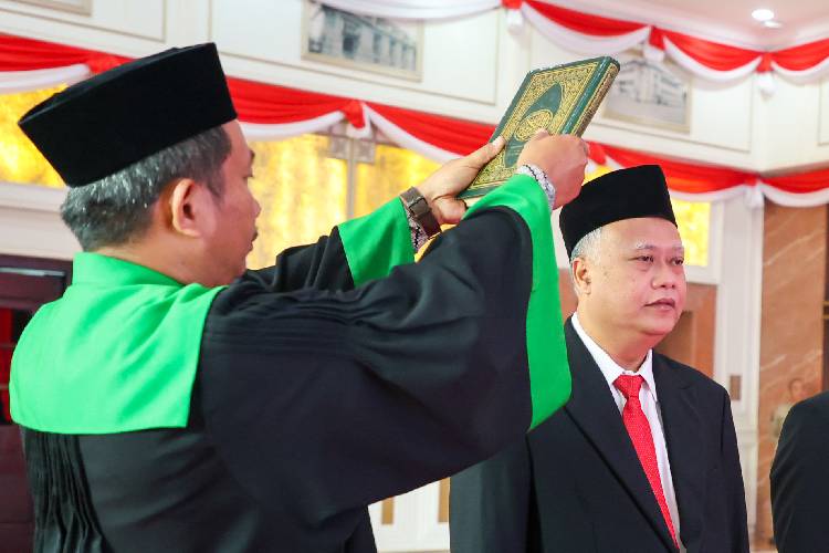 Lilik Arijanto Resmi Jabat Sekda Surabaya, Tugas Utama Selesaikan Masalah Kota dan APBD 2026