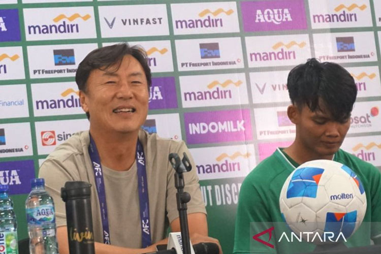 Pelatih Laos: Timnas Indonesia Era Shin Tae-yong Lebih Kuat
