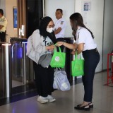 KAI Daop 2 Bandung Rayakan Hari Pelanggan Nasional 2025 dengan Berbagai Kejutan untuk Penumpang