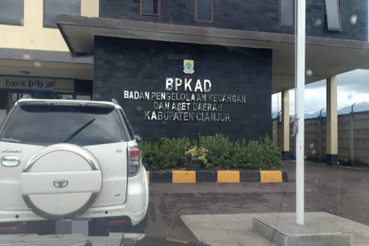 Ratusan Kendaraan Dinas Terdata Menunggak Pajak, Pemkab Cianjur Target Rampung September