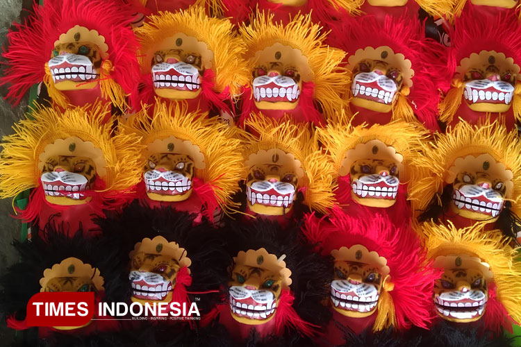 Perajin-Barongan-Blora-3.jpg