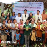 PkM Kemdiktisaintek Latih Dasawisma Kapilit di Sumba Timur Kembangkan Olahan Pisang