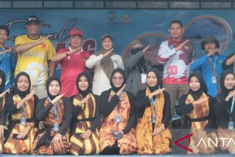Pantai Menuang Jadi Primadona, Wisata Baru Lahir dari Aksi Pemuda