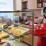 StepUp Donat Surabaya Manjakan Konsumen dengan Pilihan Hias Topping Sendiri